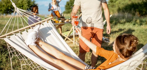 Hammocks and swings 