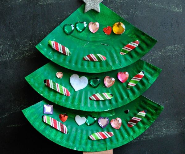 Paper plate Christmas tree