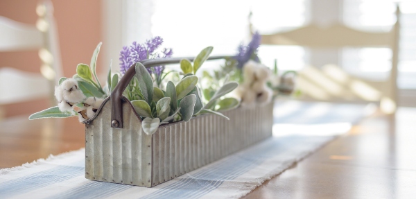 Rustic spring décor for dining room table