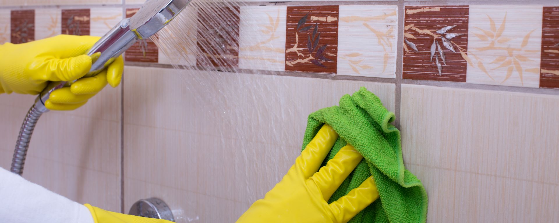 How to clean shower tiles