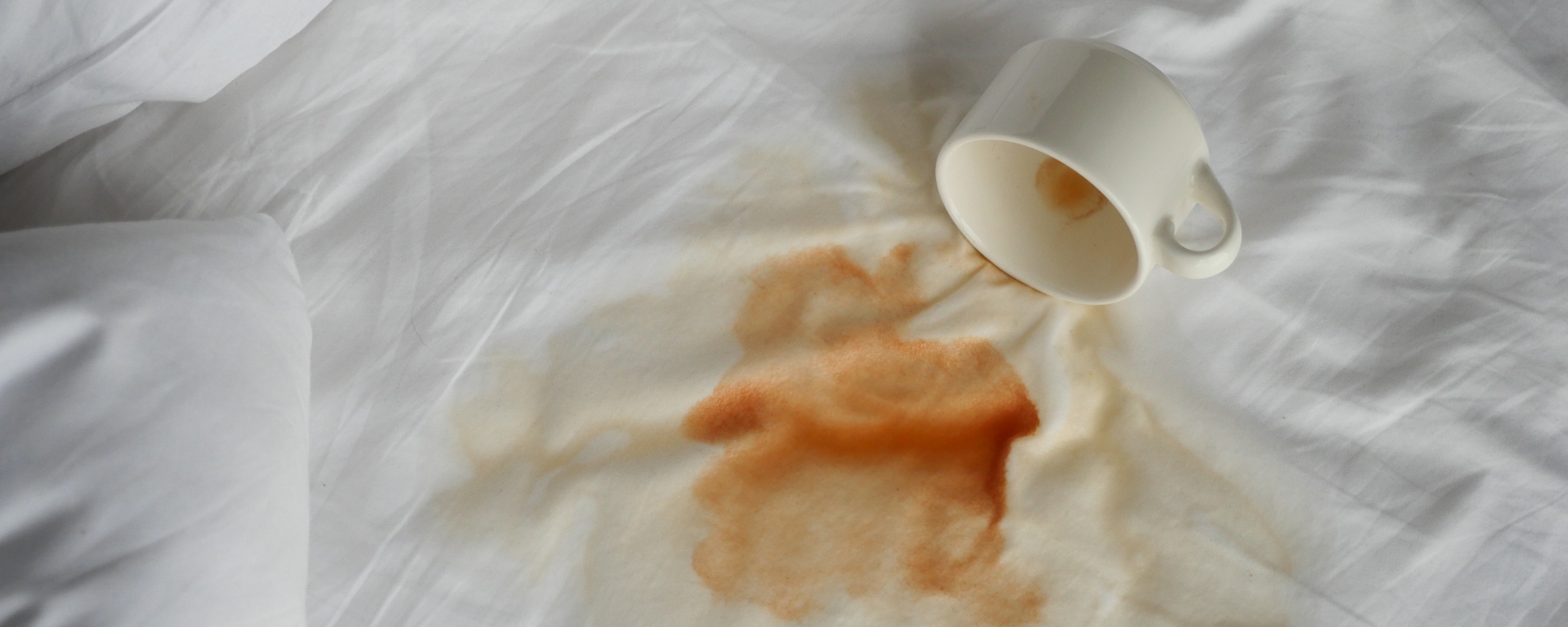 How to Remove Stains From Bed Linen: 4 Different Ways